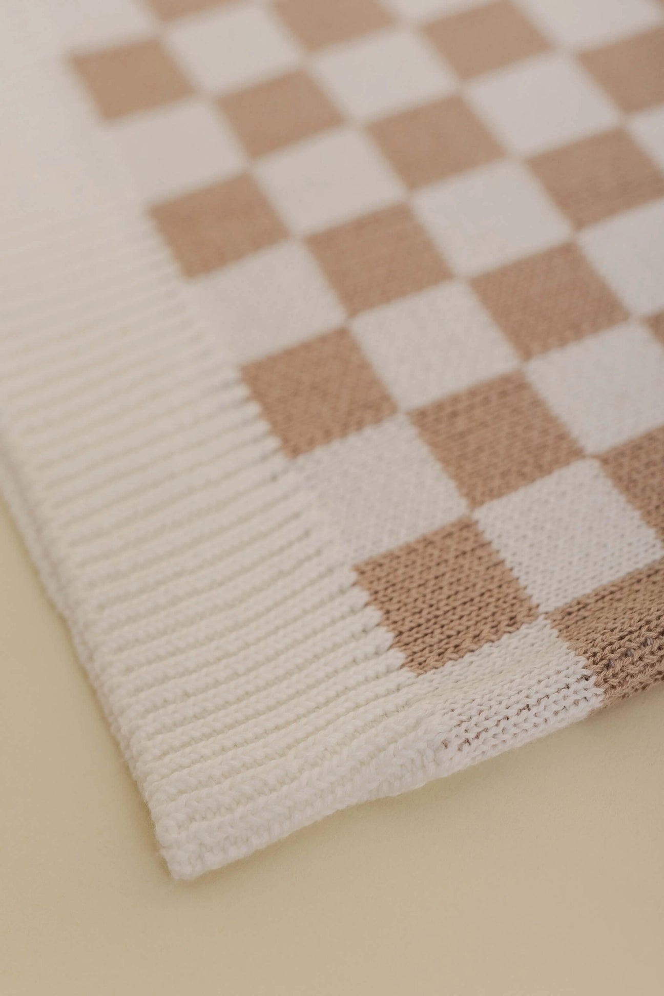 FINLEY CHECKER KNIT SWEATER