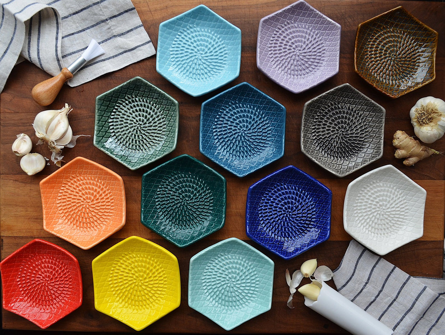 FREE HANDMADE CERAMIC GRATER - 3 PCS SET