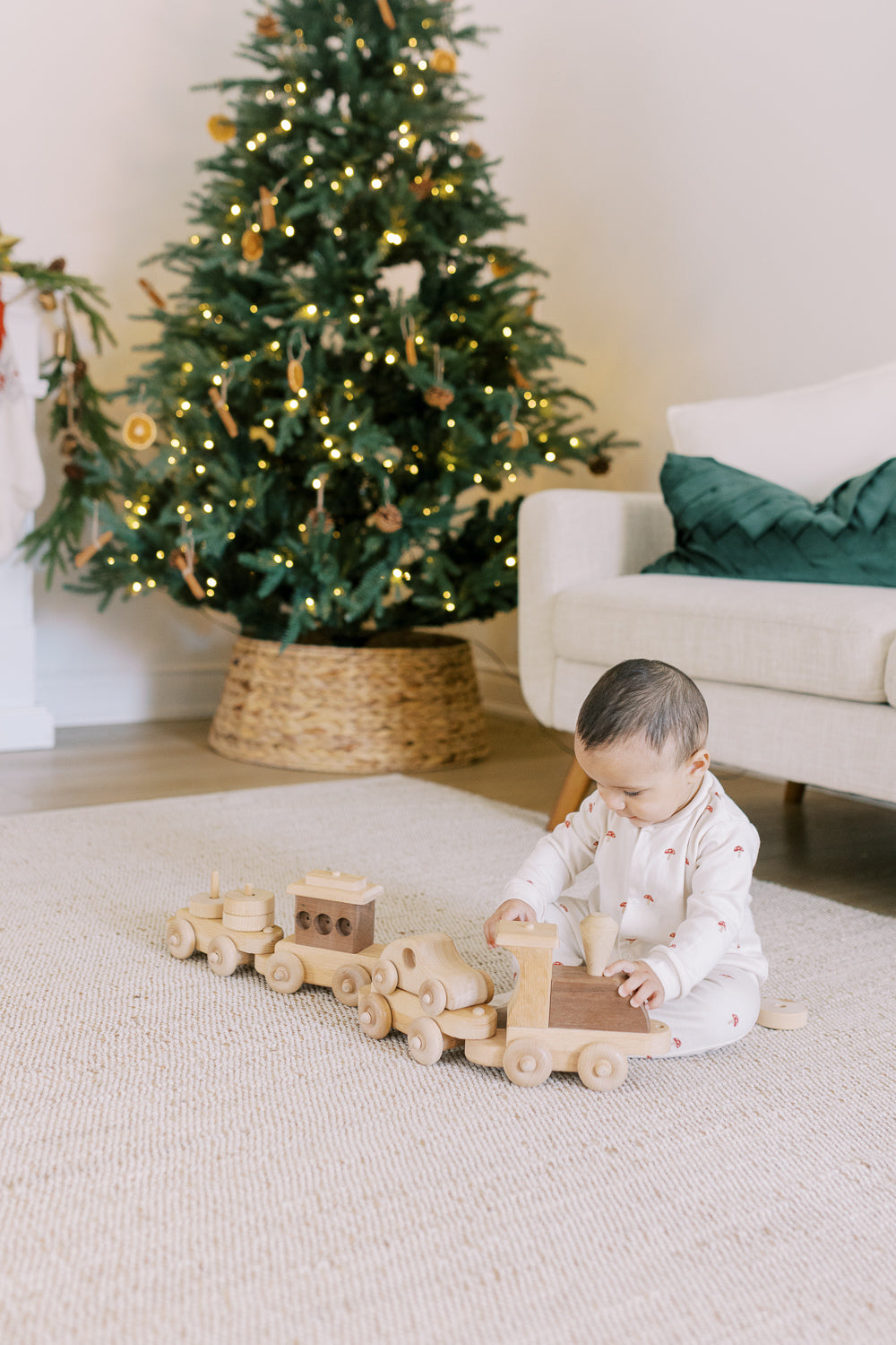 SLEEPY DOE'S BABY SLEEPSUIT - MUSHROOM