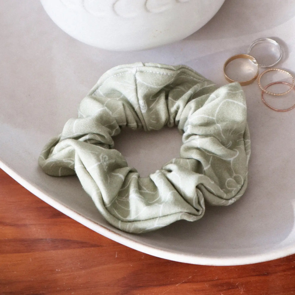 
                  
                    ORGANIC COTTON HAIR SCRUNCHIES
                  
                