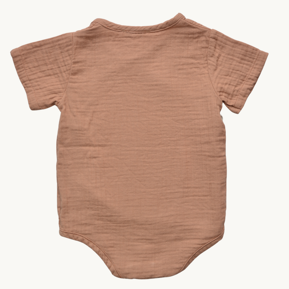 
                  
                    SIENNA BODYSUIT SHOR SLEEVES
                  
                