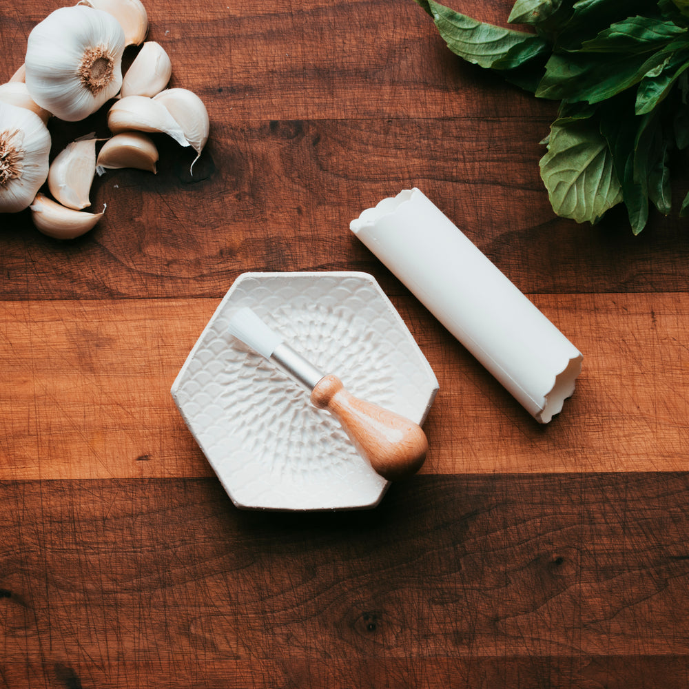 
                  
                    HANDMADE CERAMIC GRATER - 3 PCS SET
                  
                